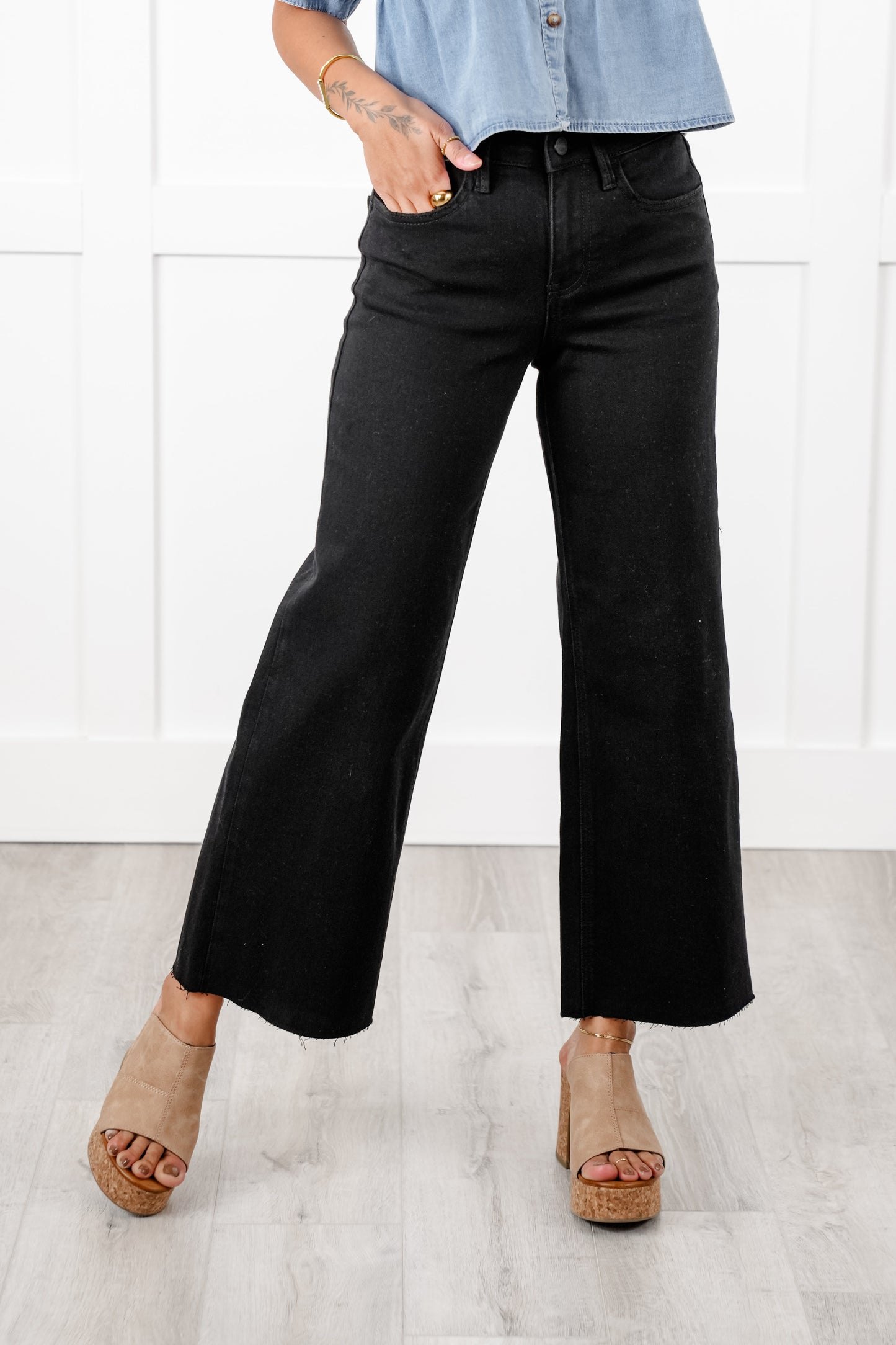 Lovervet High Rise Black Cropped Wide Leg Jeans with Raw Hem