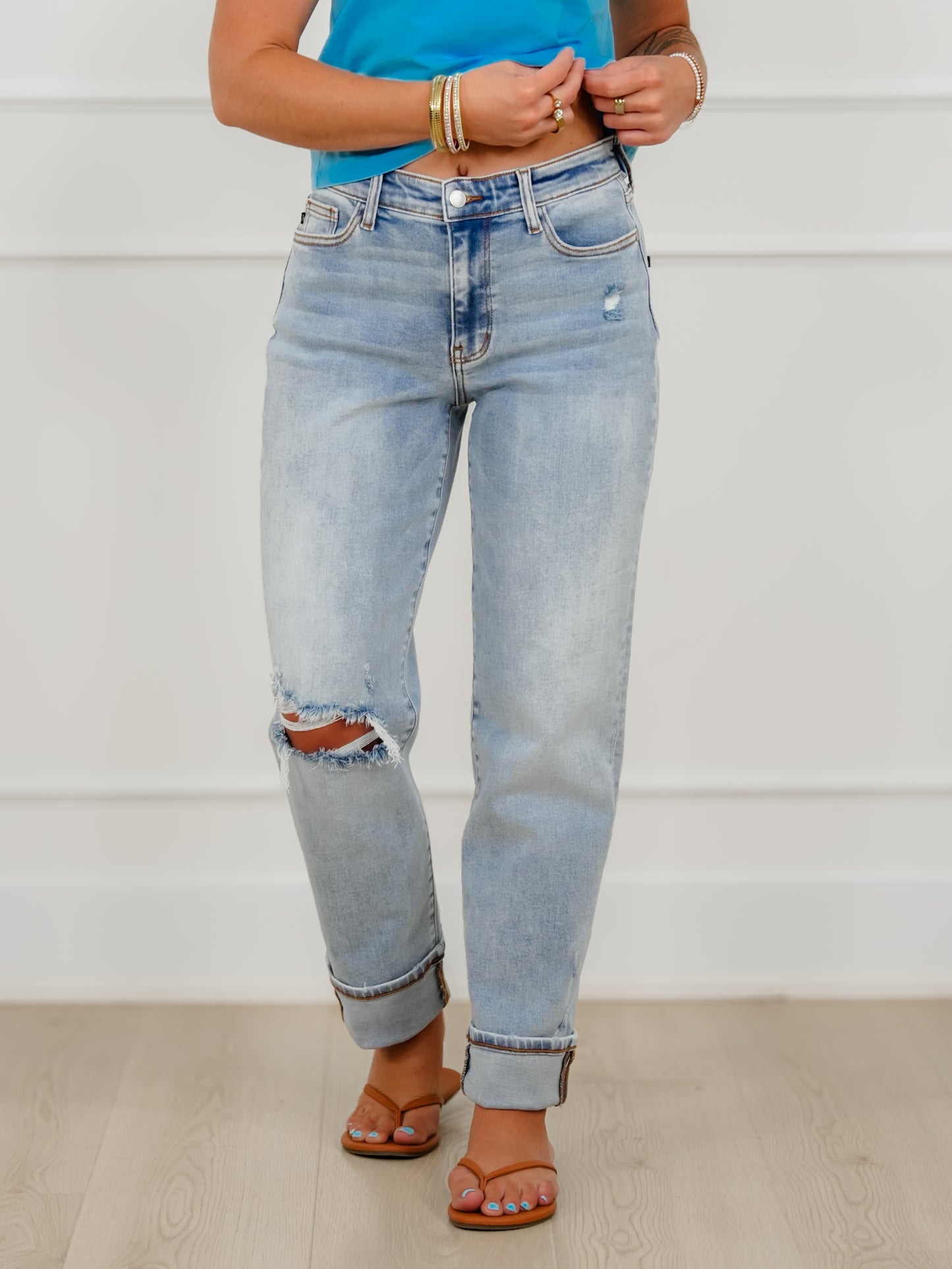 Judy Blue Mid Rise Light Wash Distressed Boyfriend Jeans With Bandana Loop