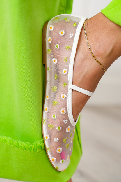 Floral Embroidered Flat Ballet Shoe