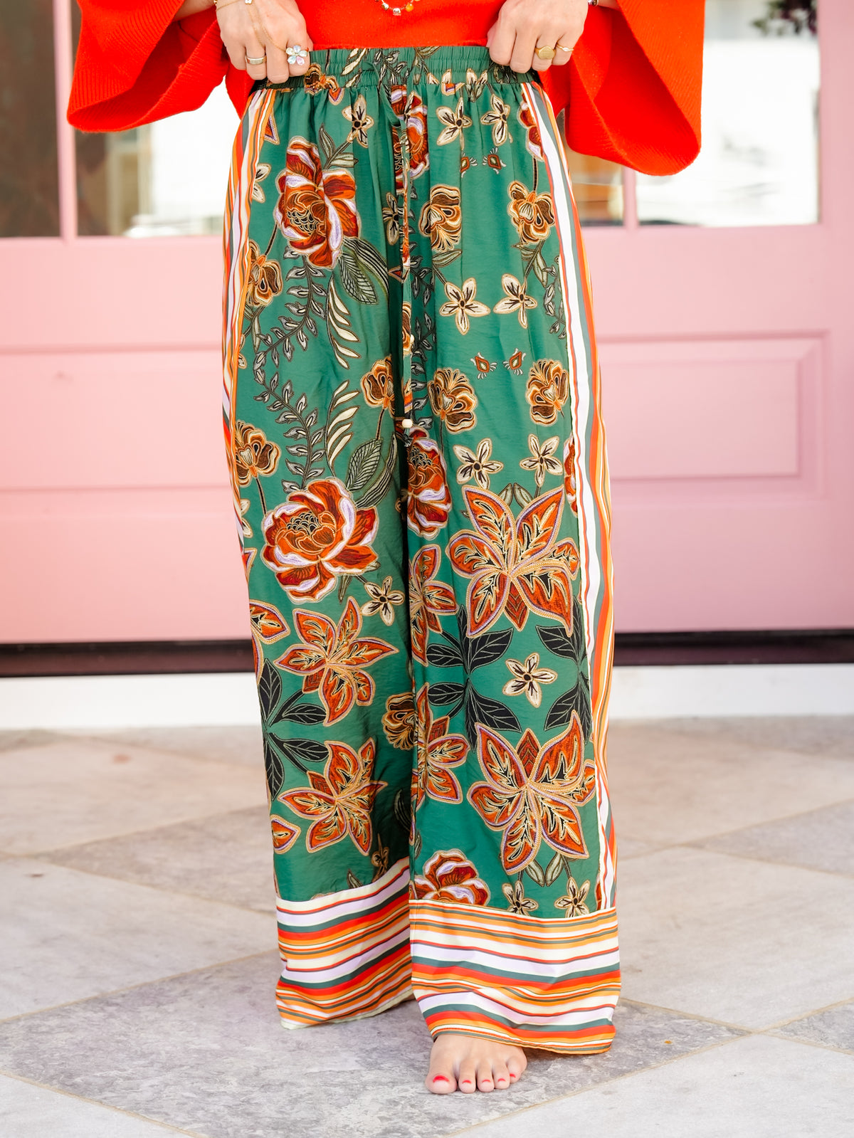Plus/Reg Floral & Border Print Elastic Waist Wide Leg Pants