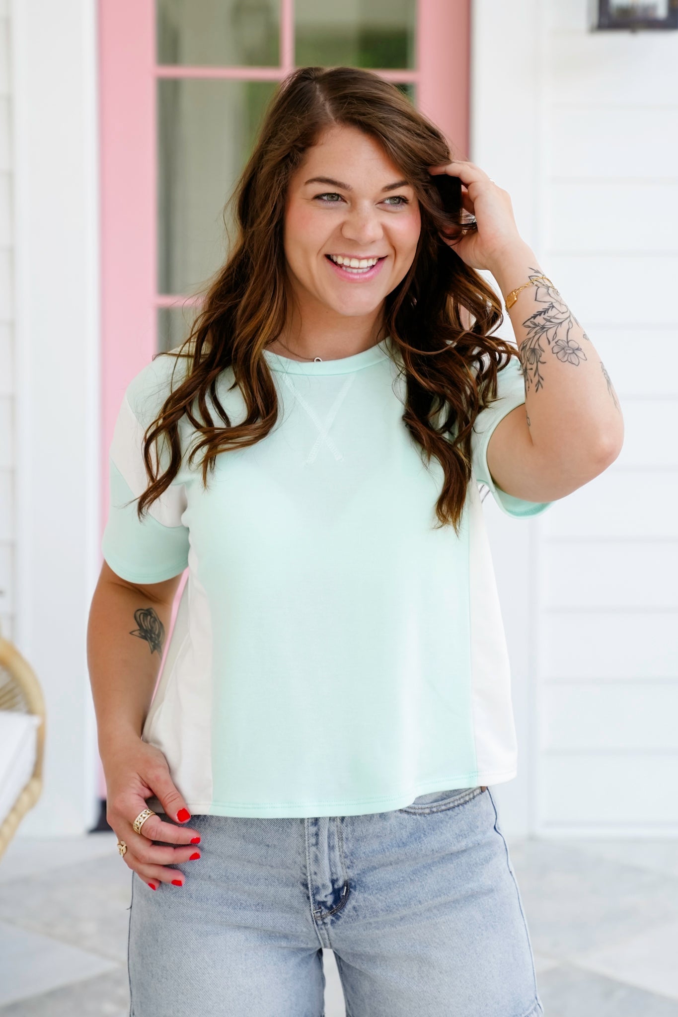 Plus/Reg Color Block Short Sleeve Round Neck Top With Side Slit