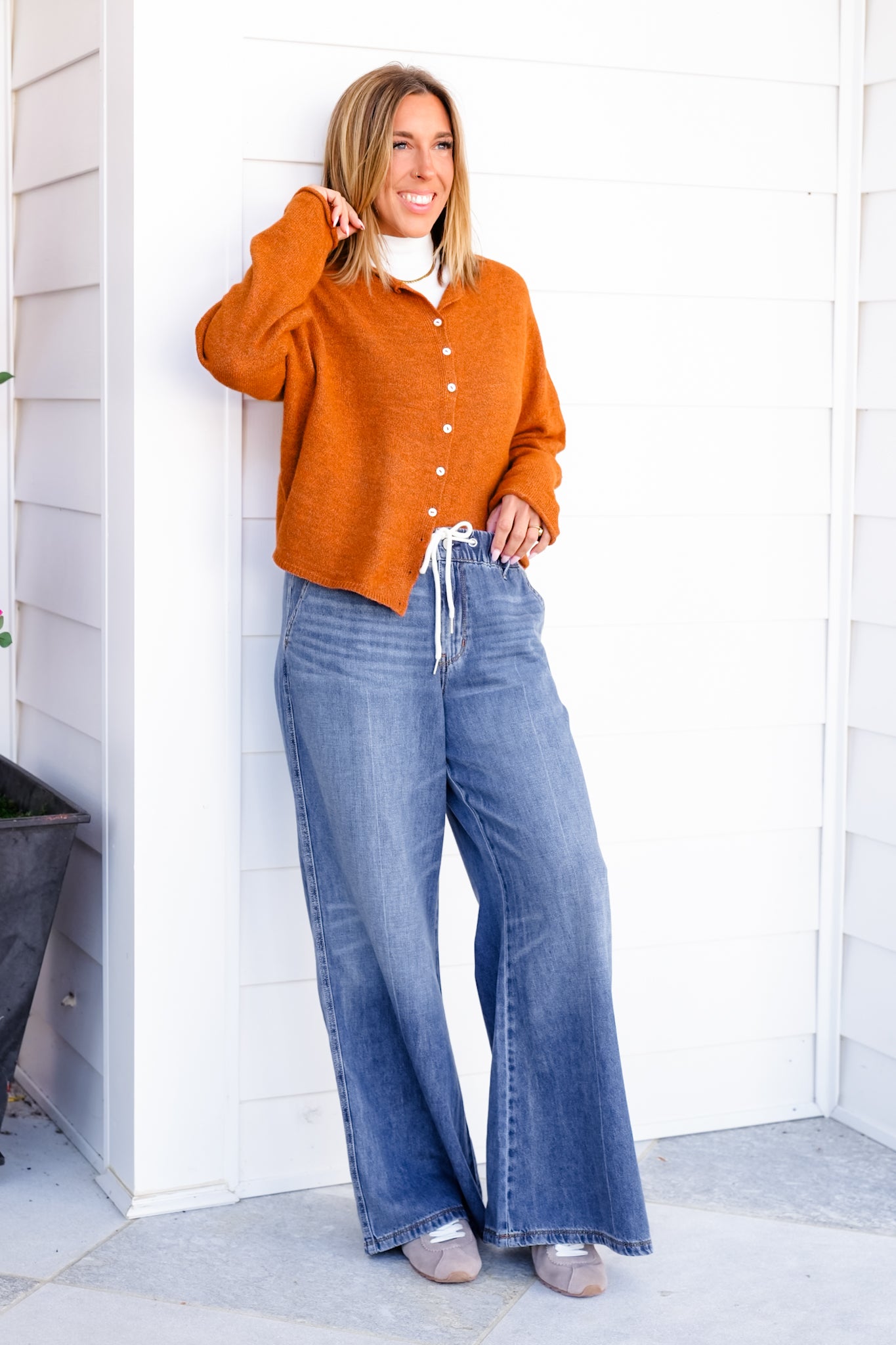 Judy Blue High Rise Dark Wash Elastic Waistband Featherweight Palazzo Jeans