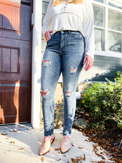 Judy Blue Skyscraper Long Tall Medium Wash Distressed Skinnies 34"!!!!