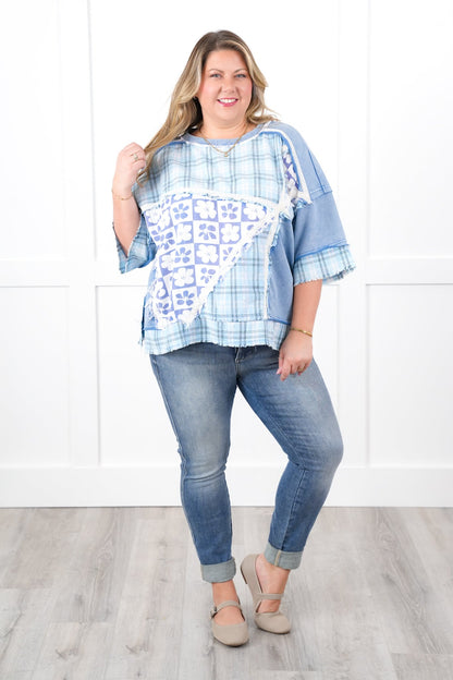 Mixed Print Short Sleeve Top with Lace Trim Detail