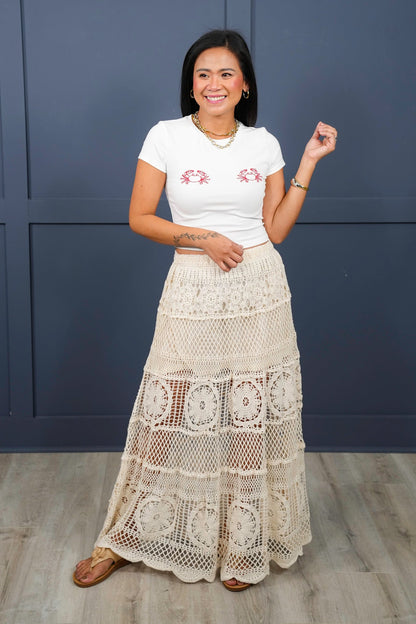 Short Sleeve Crop Tee with Embroidered Crab Detail
