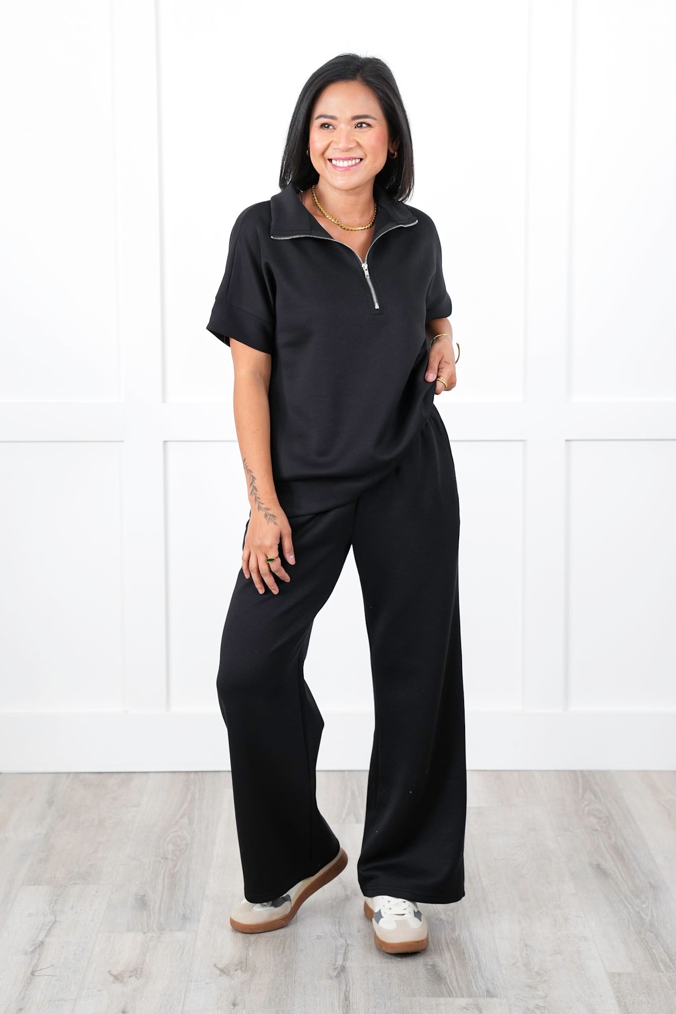 Door Buster! Plus/Reg Scuba Short Sleeve Half Zip Up Top and Pant Travel Set