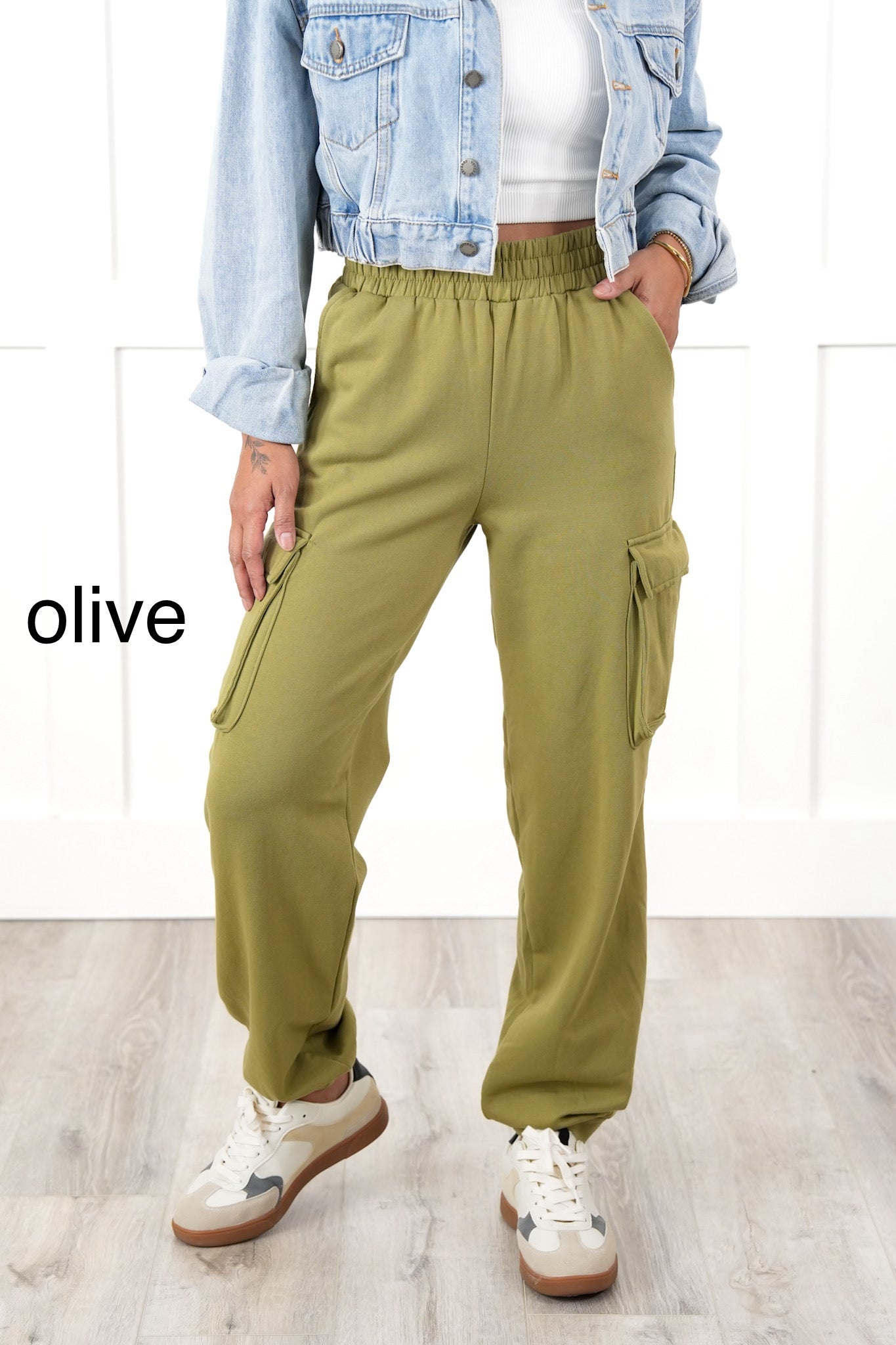 Mid Rise Elastic Waist Cargo Jogger Pants