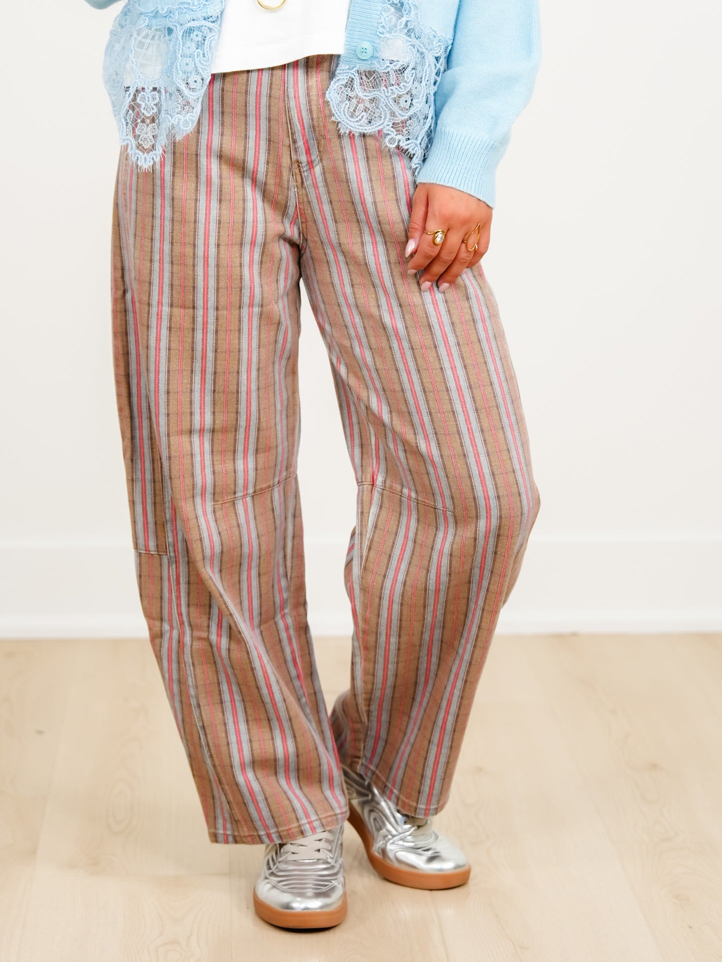 Vintage Wash Plaid Print Barrel Leg Pants