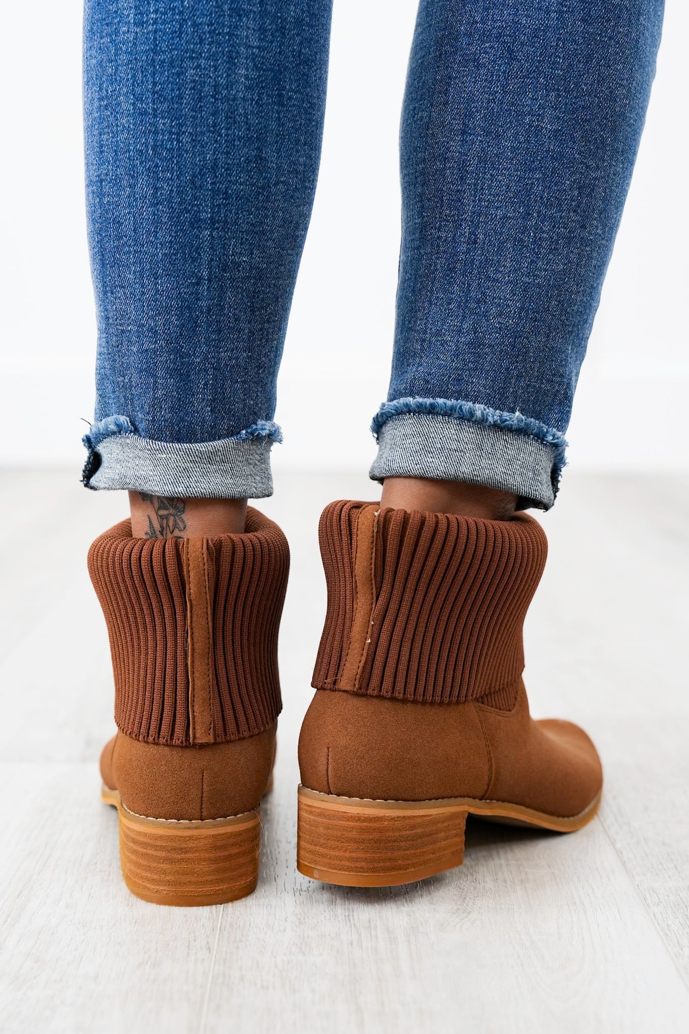 Ribbed Knit Cuff Boots
