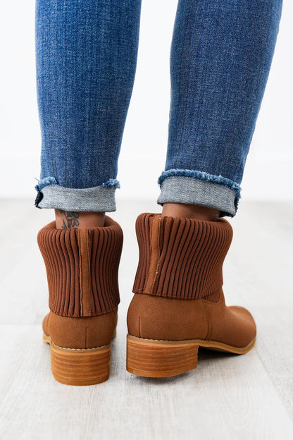 Ribbed Knit Cuff Boots
