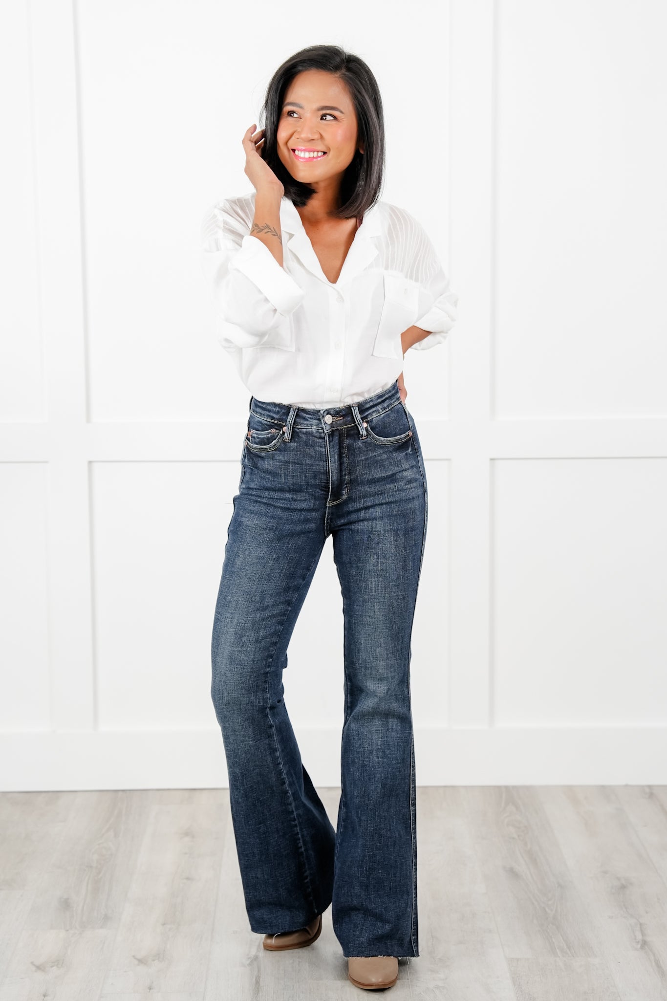 Restock! Judy Blue The Amelia Dark Wash Tummy Control Flare Jeans With Booty Lifting