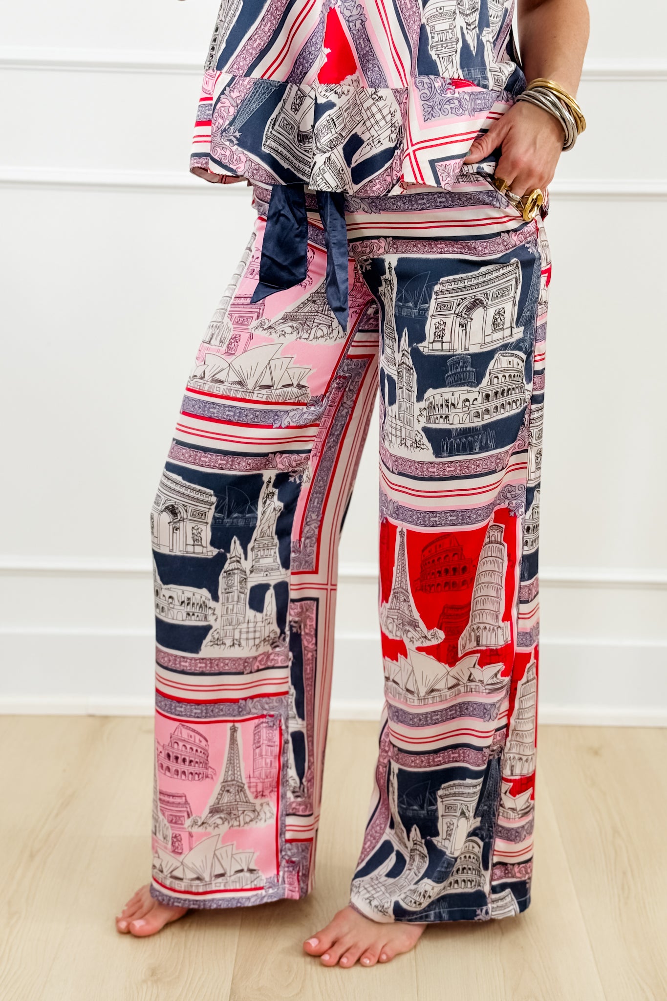Destination Print Elastic Waistband Wide Leg Pants
