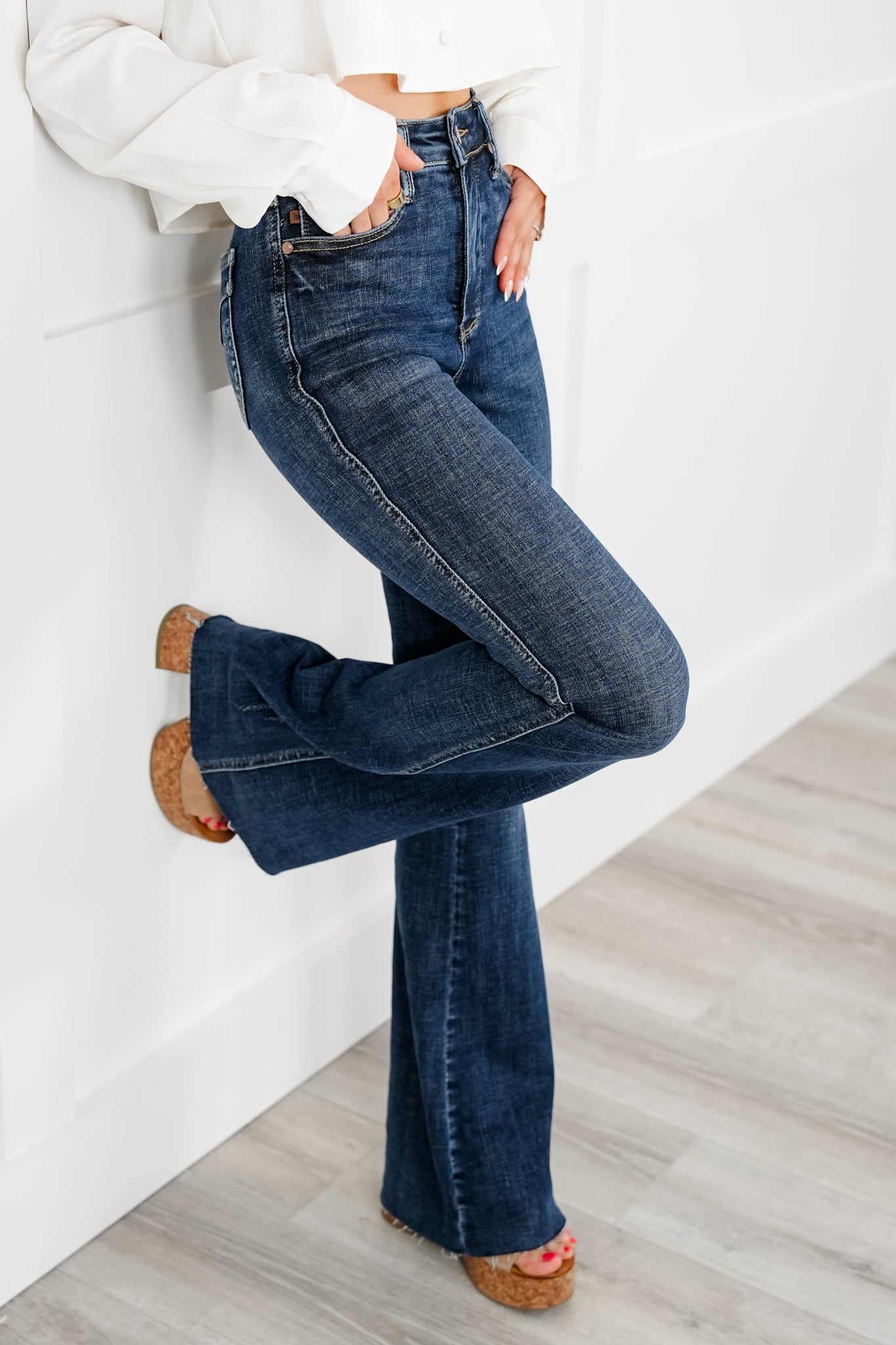 Restock! Judy Blue The Amelia Dark Wash Tummy Control Flare Jeans With Booty Lifting