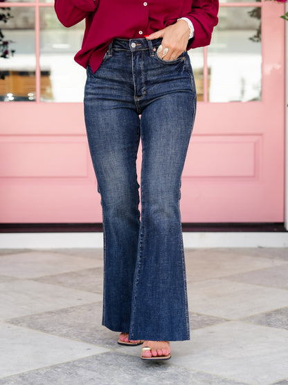 Restock! Judy Blue The Amelia Dark Wash Tummy Control Flare Jeans with Booty Lifting - Freckled Poppy