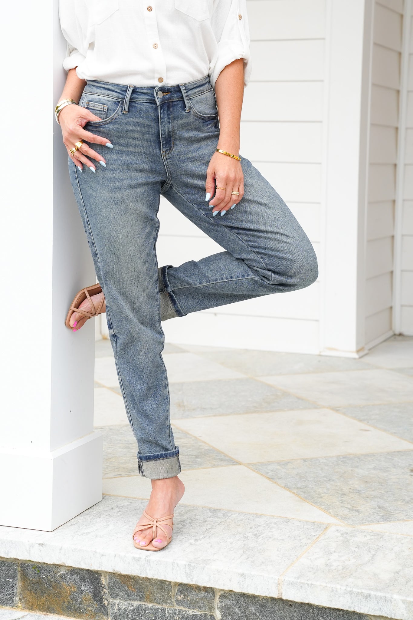 Judy Blue Mid Rise Medium Vintage Wash Boyfriend Jeans with Side Panel And Rolled Cuff