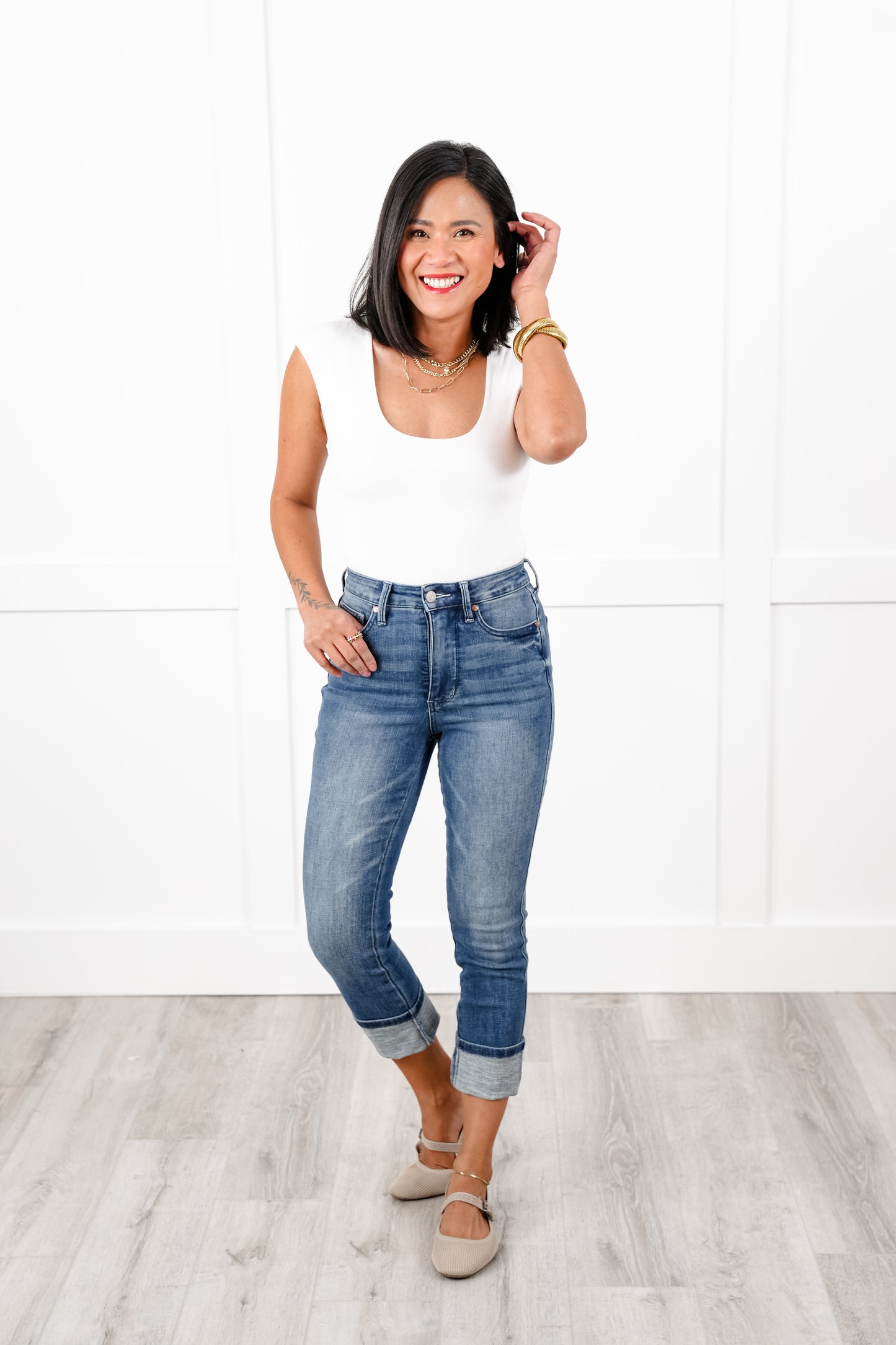 Judy Blue High Rise Medium Wash Tummy Control Cuffed Capri Jeans