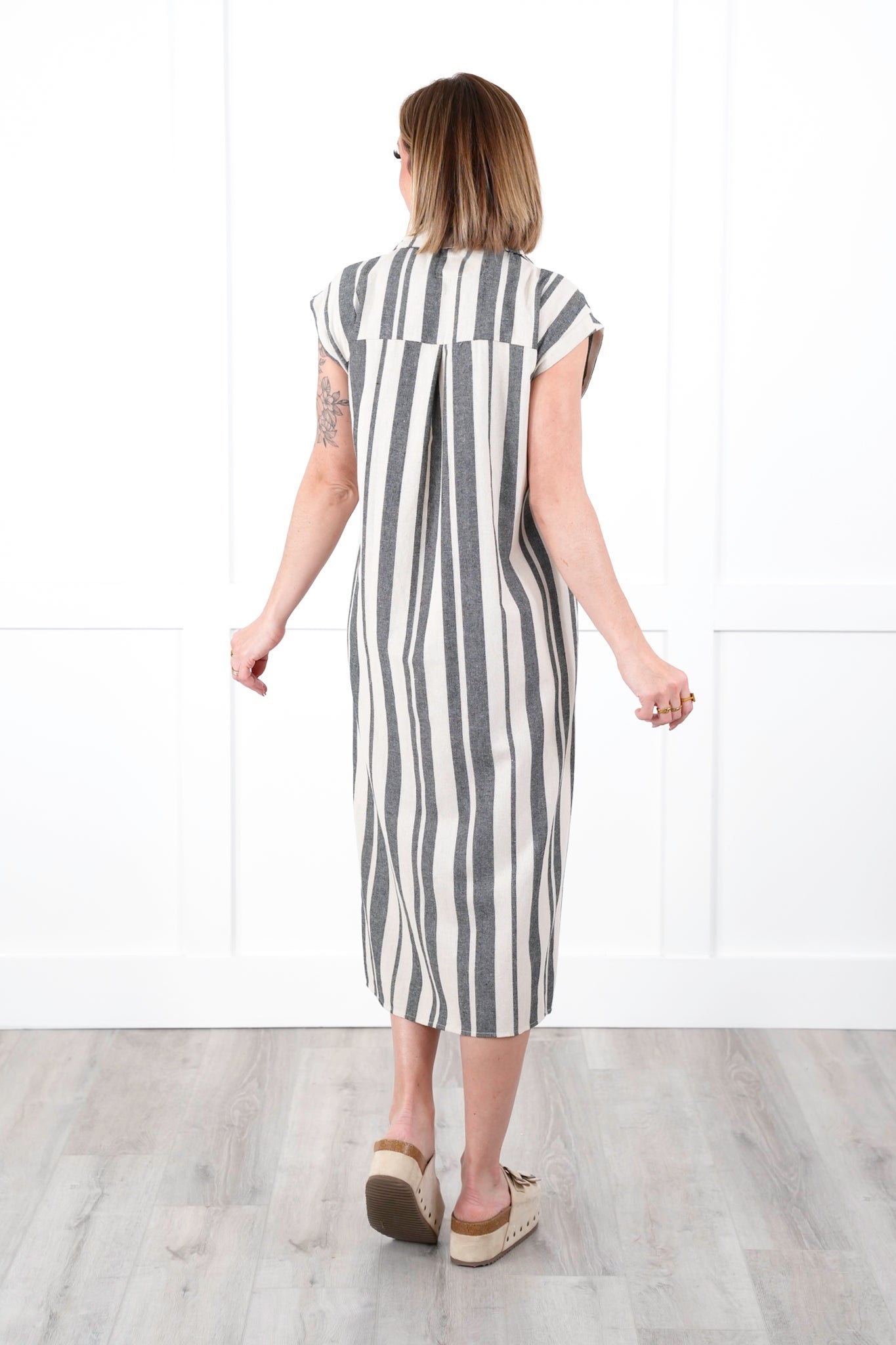 ★FRECKLE★ motive pintuck dress Striped Short Sleeve Button Down Dress with Pintuck Detail
