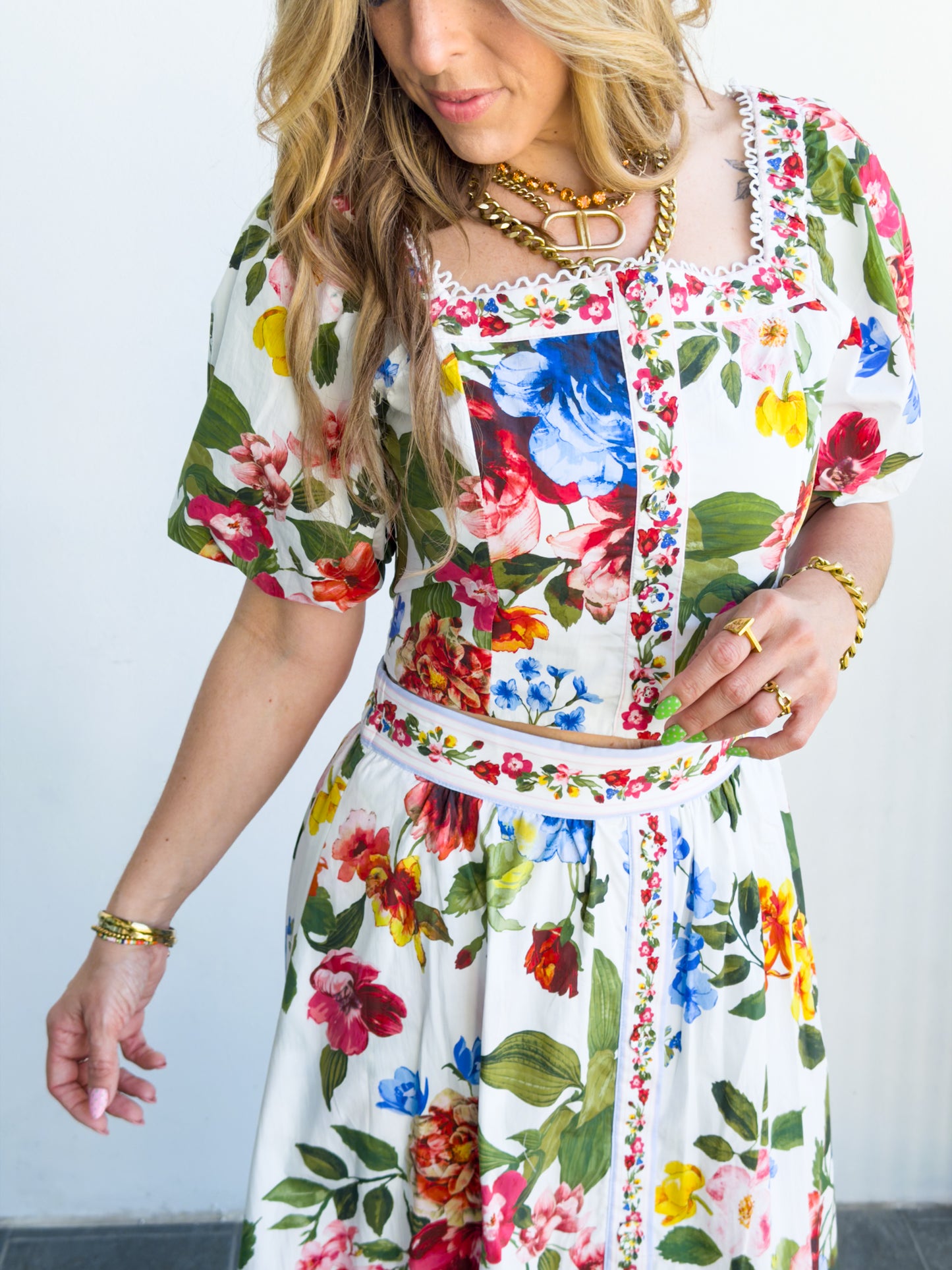 Floral Border Puff Sleeve Smocked Crop Top