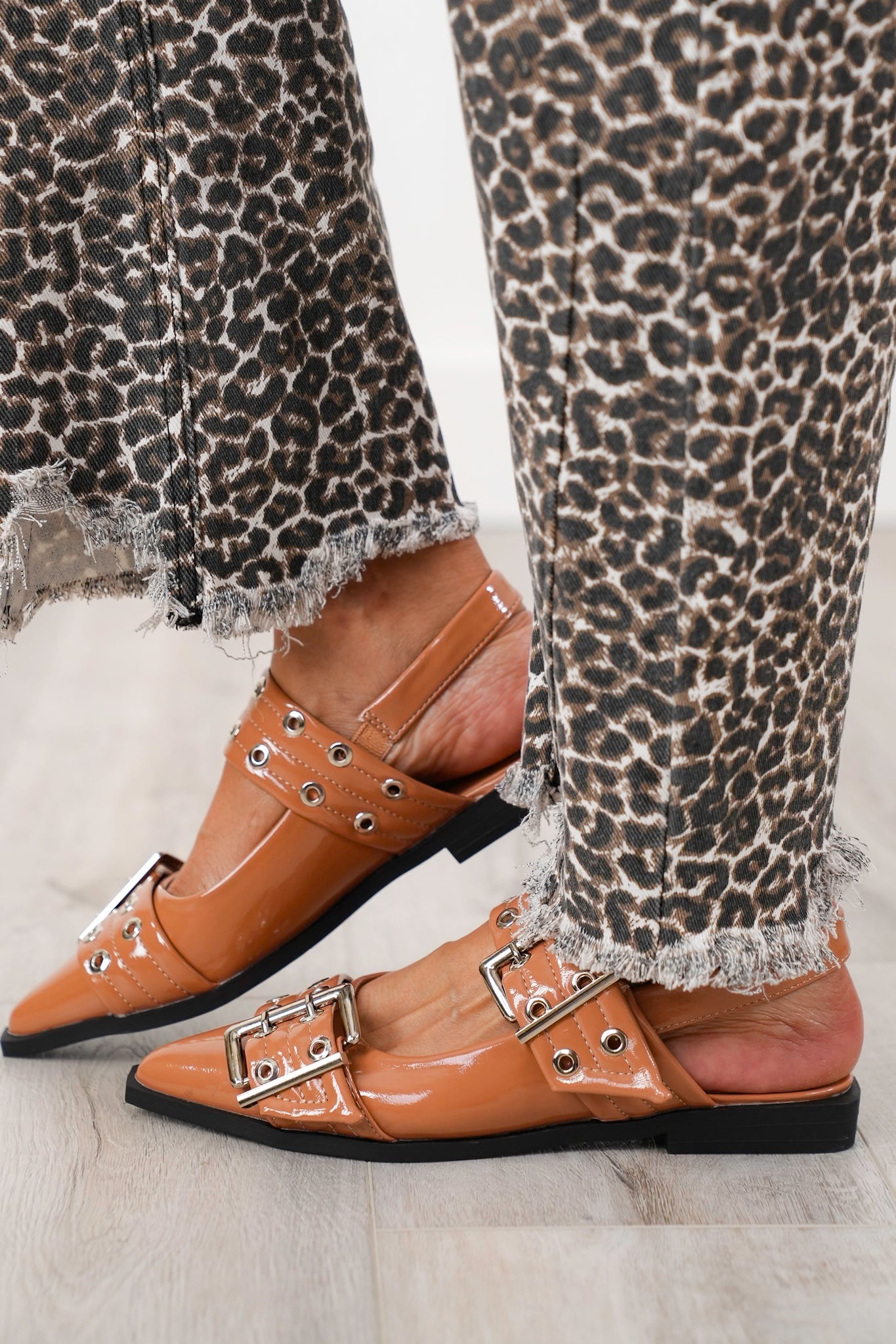 Glossy Sling Flats with Studded Adjustable Straps