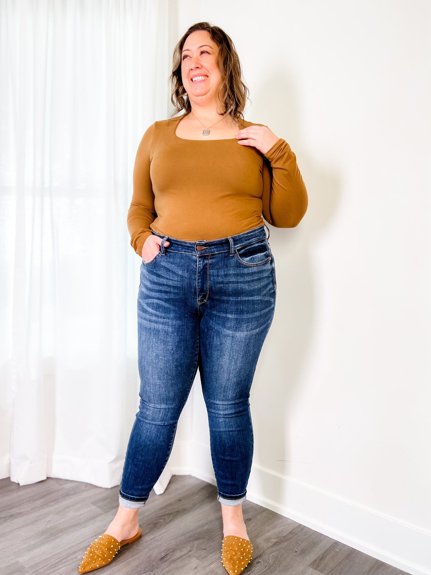 Judy Blue  8 Days A Week  Medium Wash Mid Rise Skinny jeans with Handsanding
