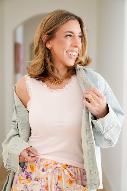 POL Solid Sleeveless Scoop Neck Tank Top with Lace Trim