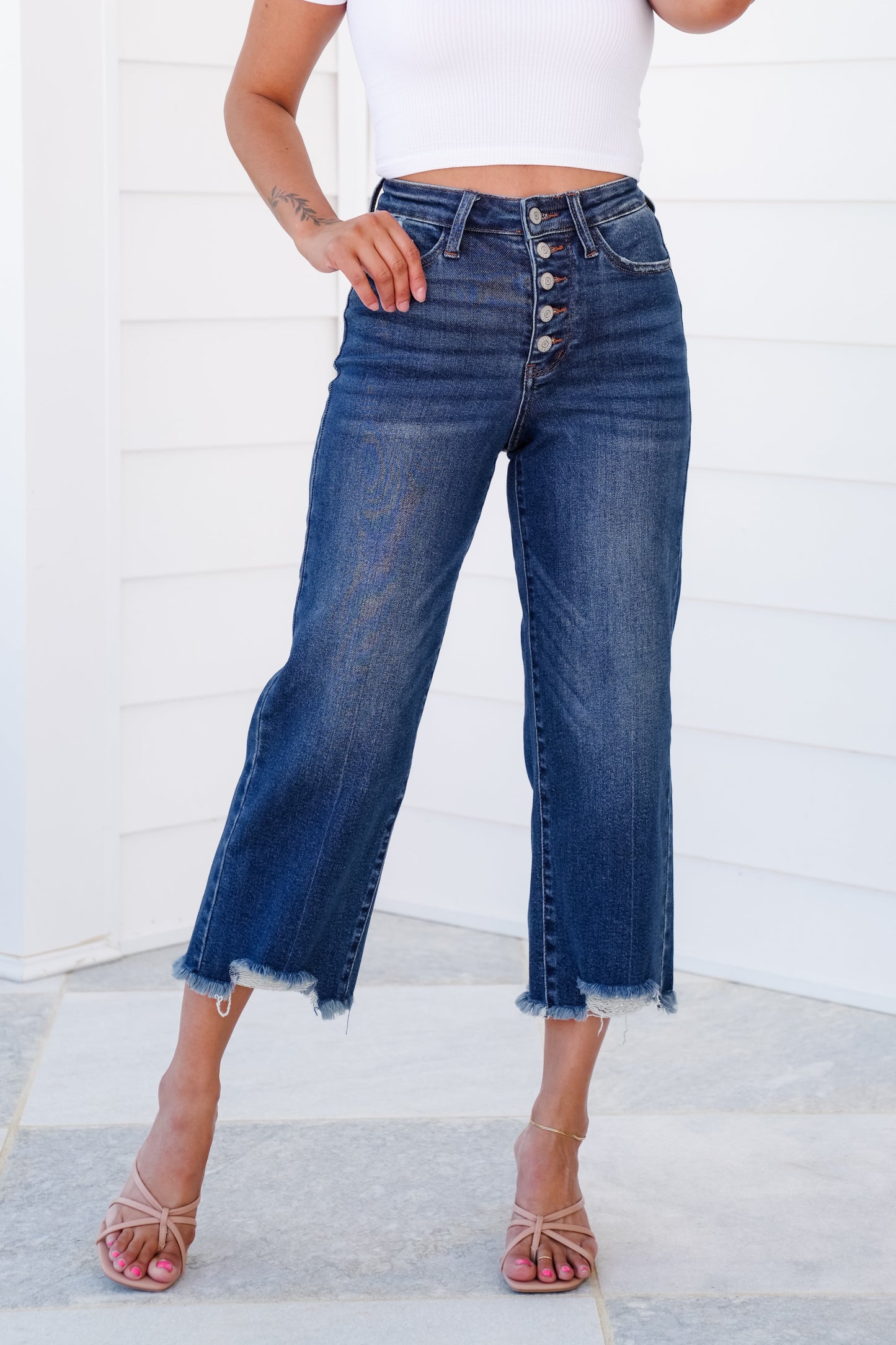 Judy Blue High Rise Medium Wash Button Fly Distressed Hem Cropped Wide Leg Jeans