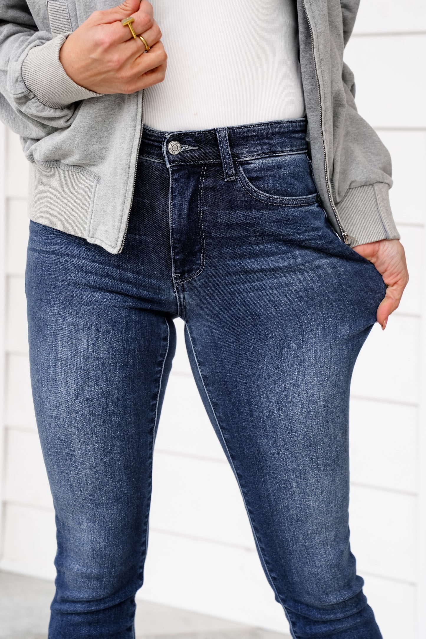 Judy Blue Mid Rise Dark Wash Thermal Skinny Jeans