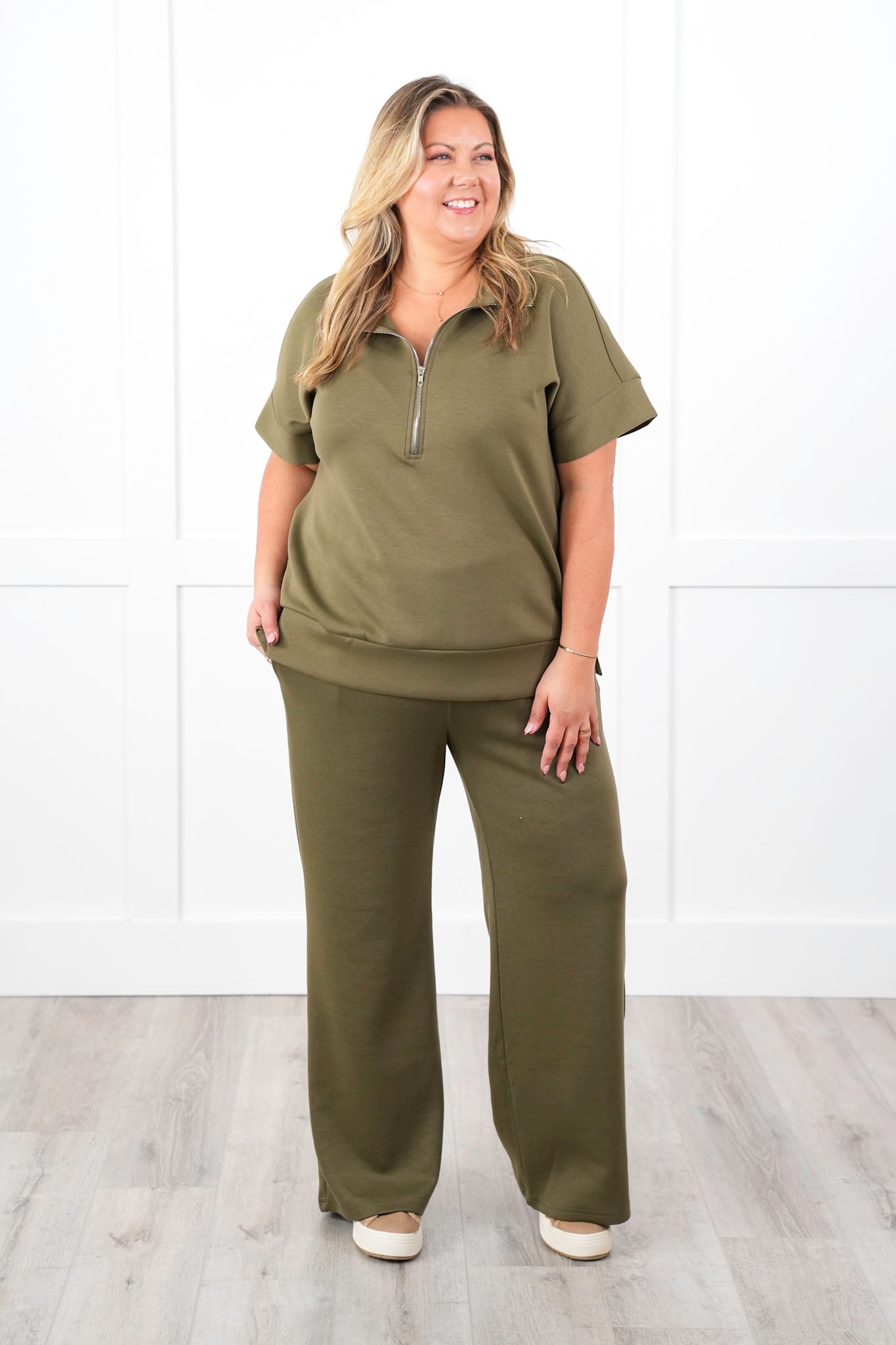 Door Buster! Plus/Reg Scuba Short Sleeve Half Zip Up Top and Pant Travel Set