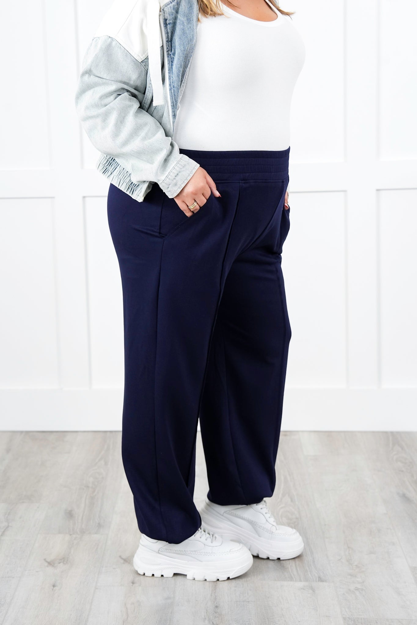 Plus/Reg Butter Soft Knit Elastic Waist Joggers with Side Pockets