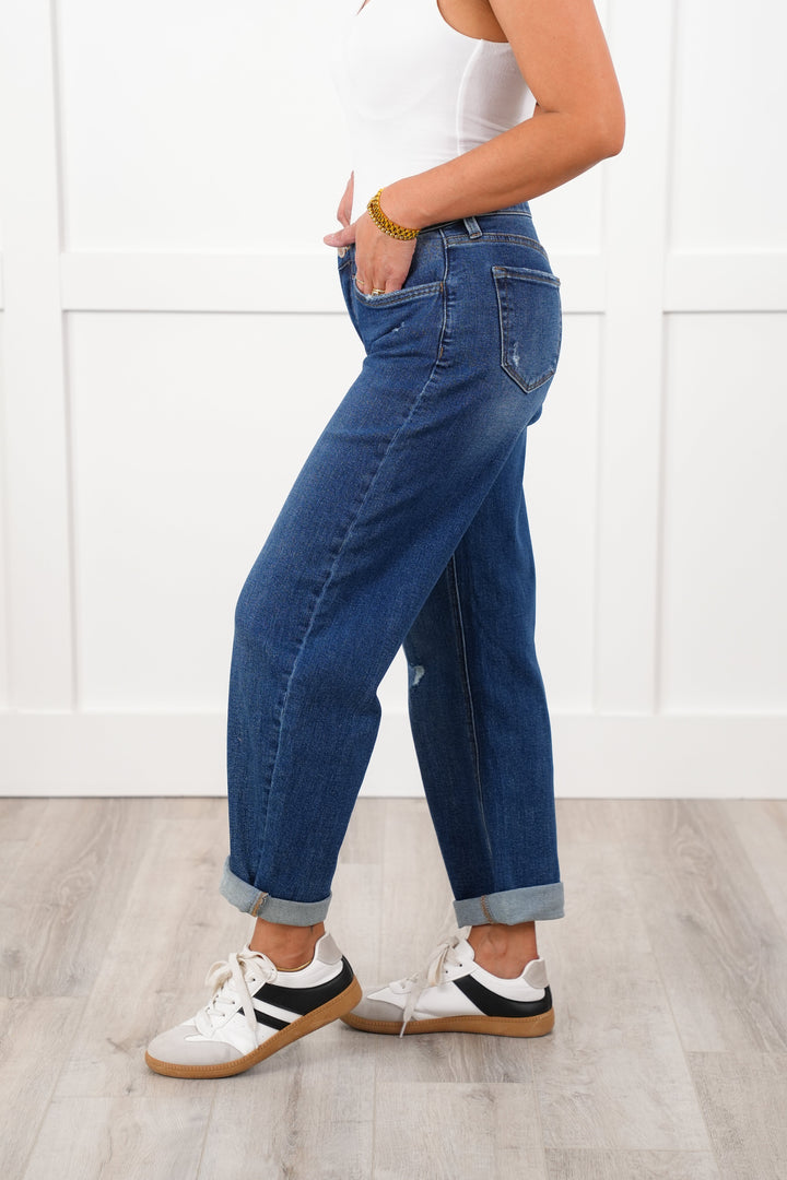 Lovervet Mid Rise Medium Wash Barrel Jeans