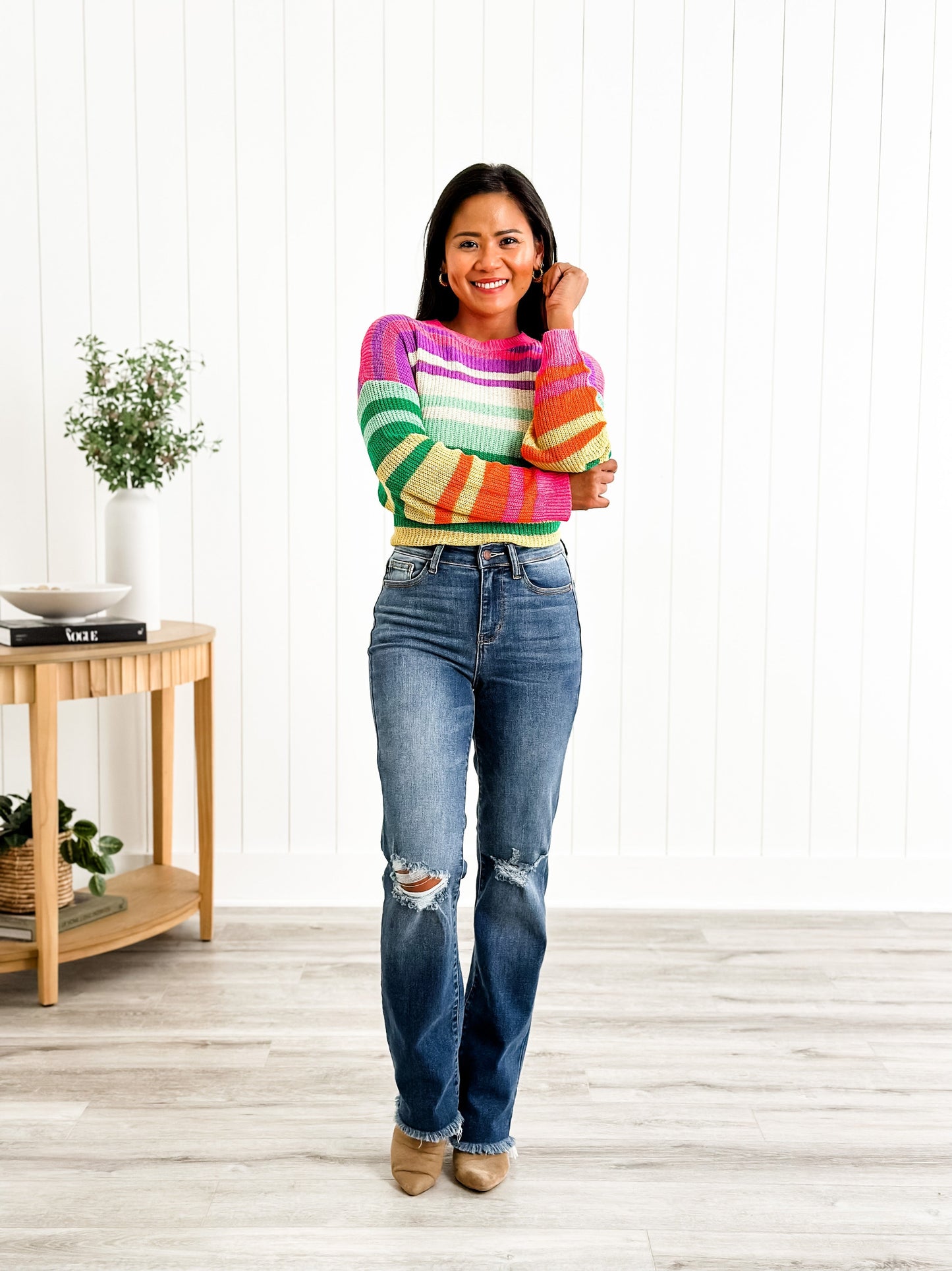 Judy Blue High Rise Medium Wash Destroyed Knee & Frayed Hem Straight Leg Jeans