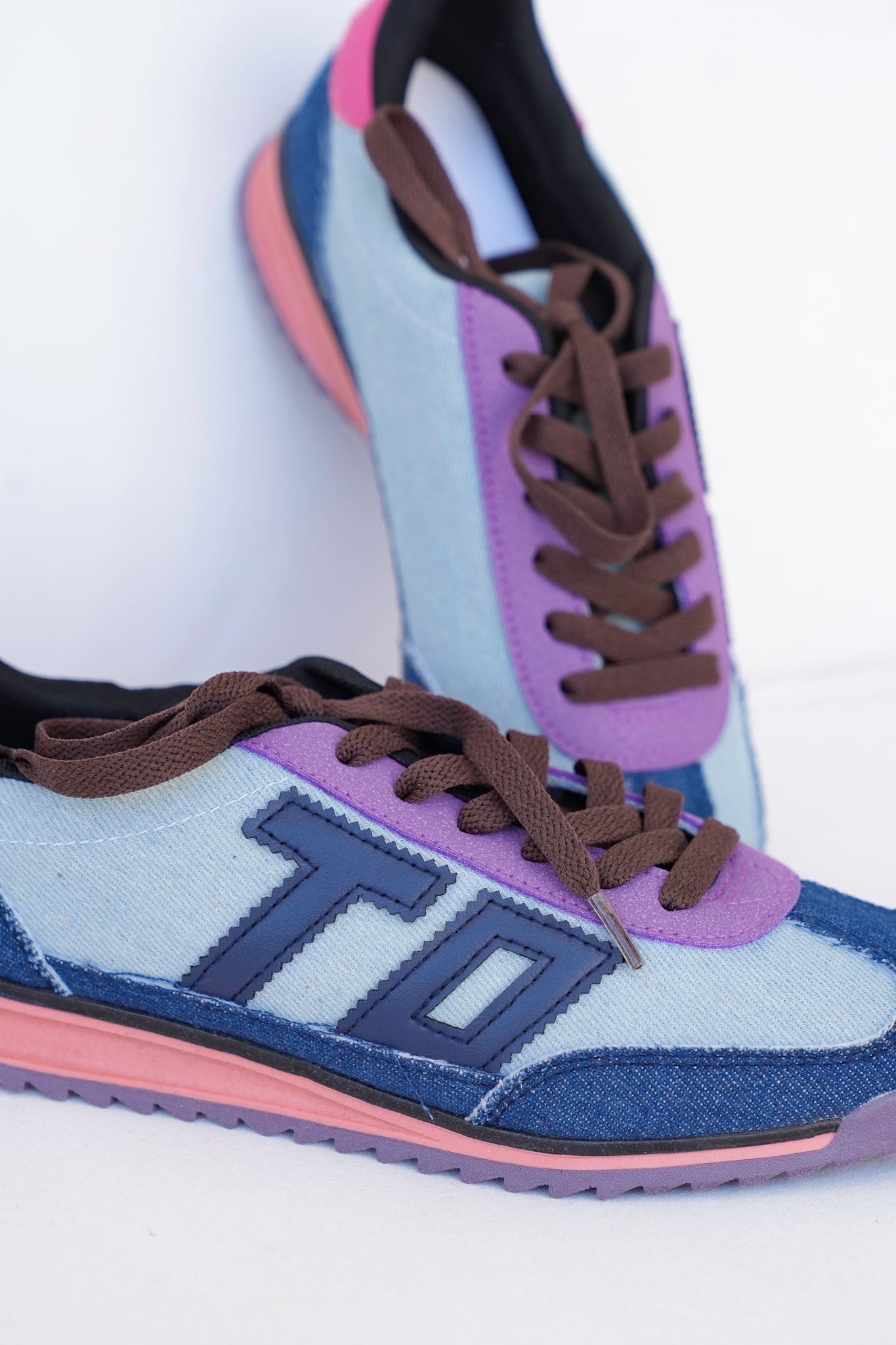 Vintage Retro Running Sneaker