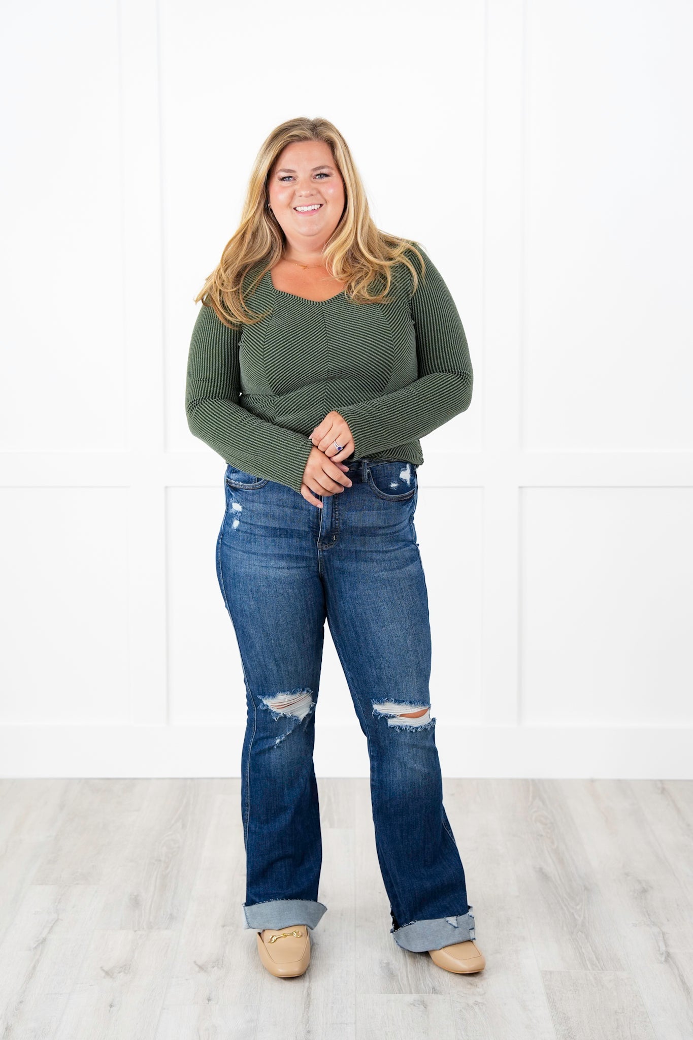 Plus/Reg Ribbed Long Sleeve V Neck Top (Multiple Colors)