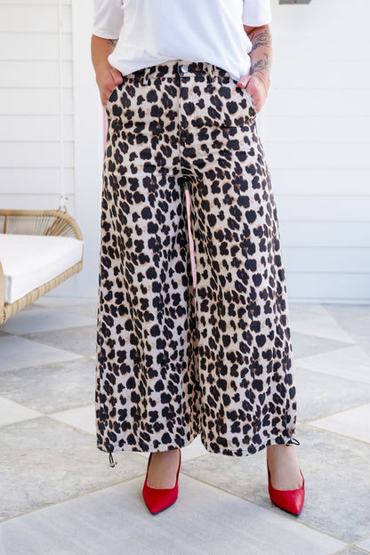 Plus/Reg Leopard Print Denim Wide Adjustable Leg Pants