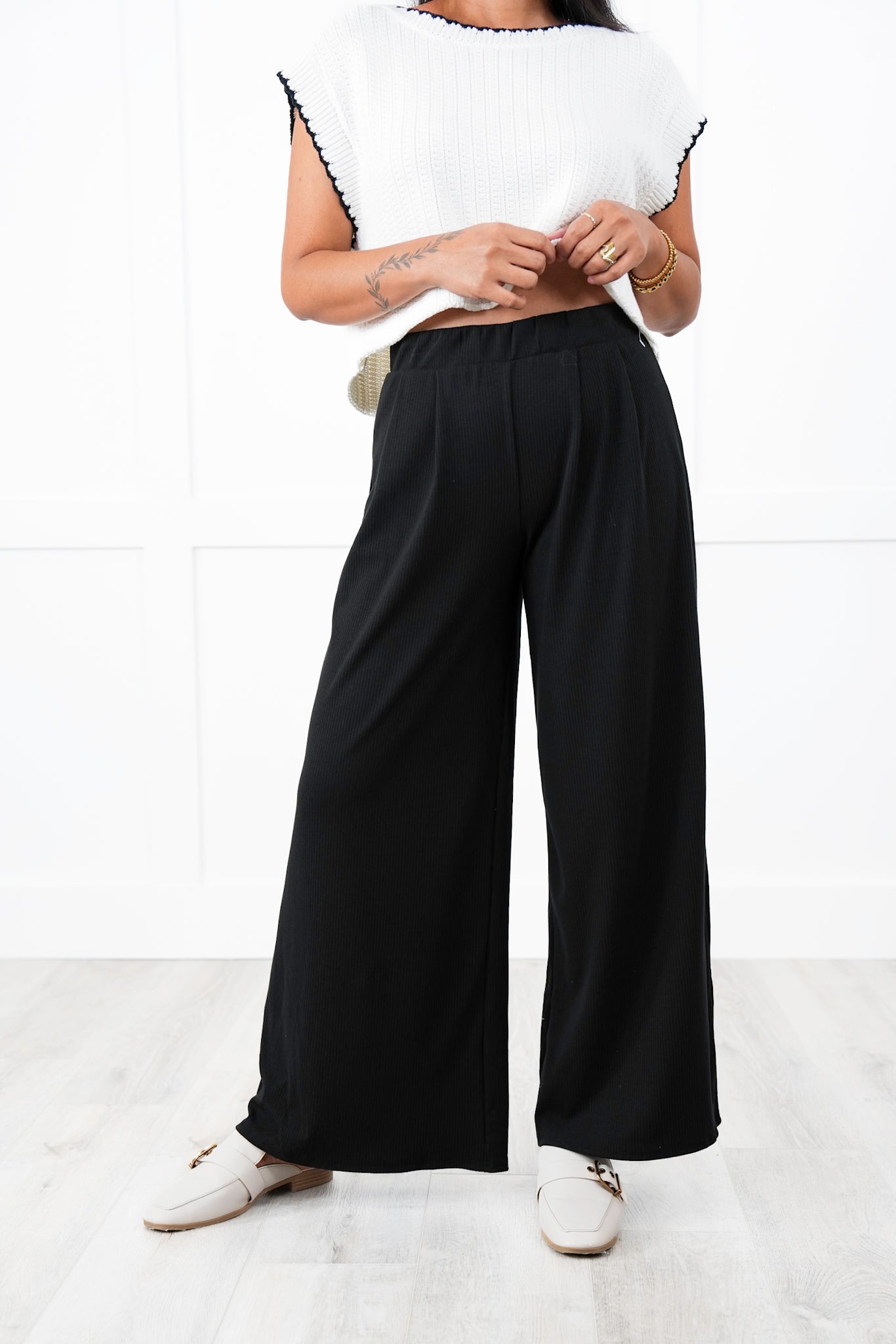 Ribbed Knit High Elastic Waist Wide Leg Pleated Pants (Multiple Colors)