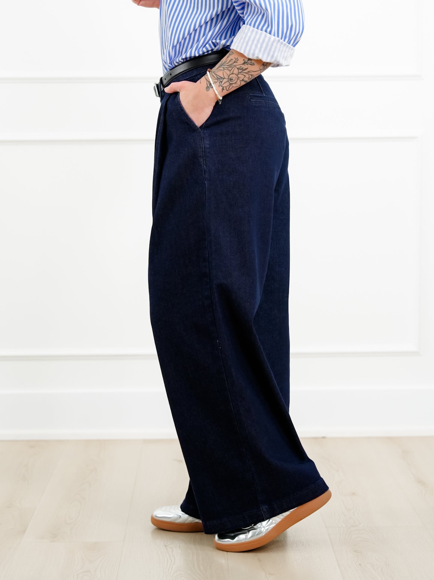 Risen Dark Wash Slouchy Palazzo Pleated Jeans - Freckled Poppy