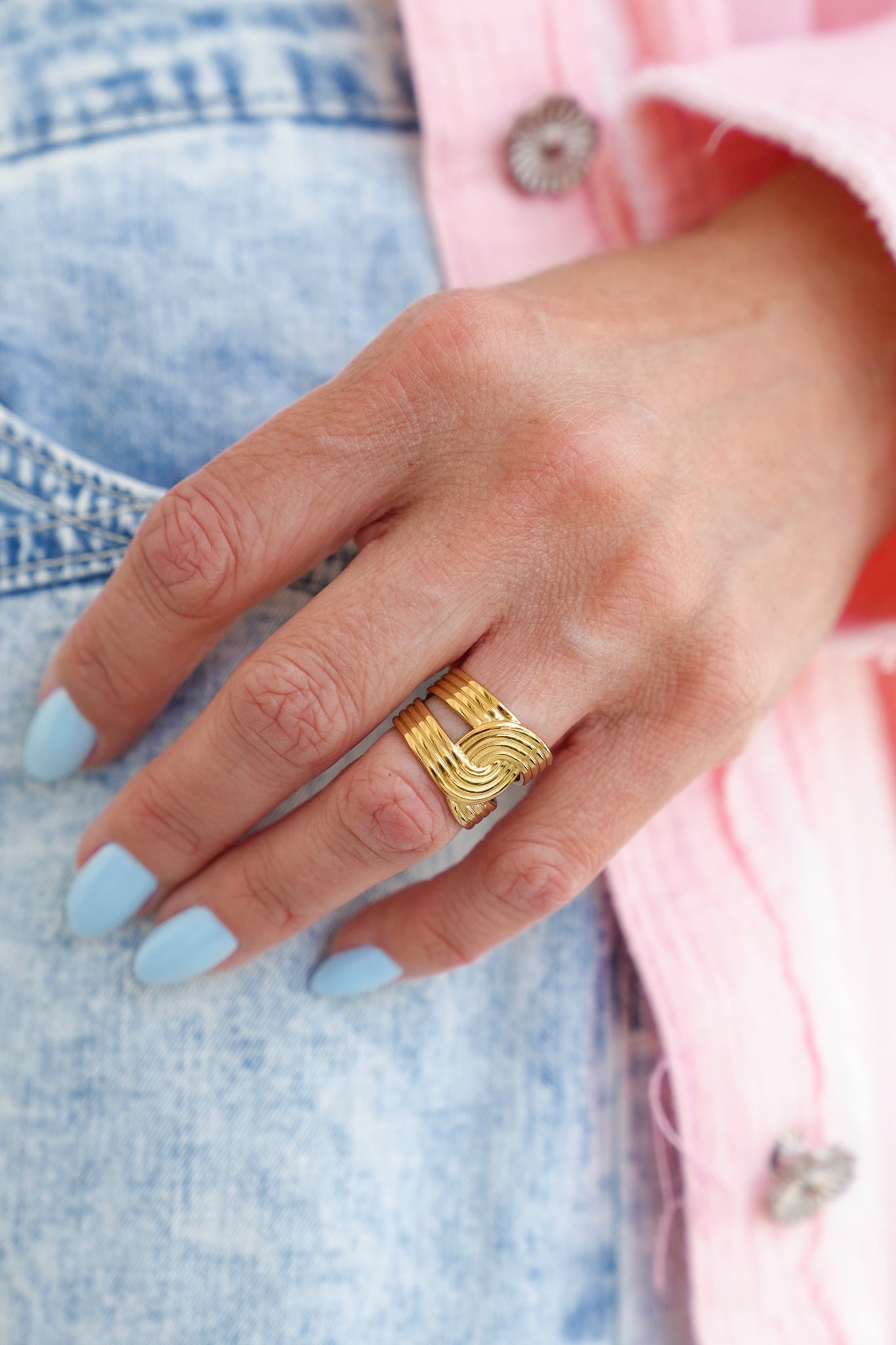 Chansutt Pearls Zoe Ring
