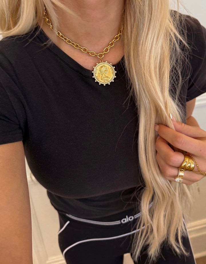 Chansutt Pearls Small Coin Necklace