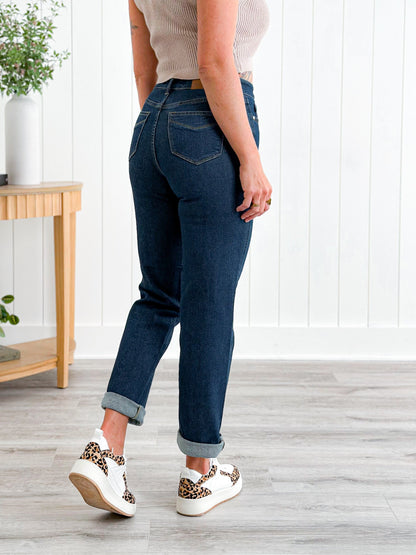 Judy Blue Straight Snatched High Rise Dark Wash Tummy Control Non Distressed Straight Leg Jeans