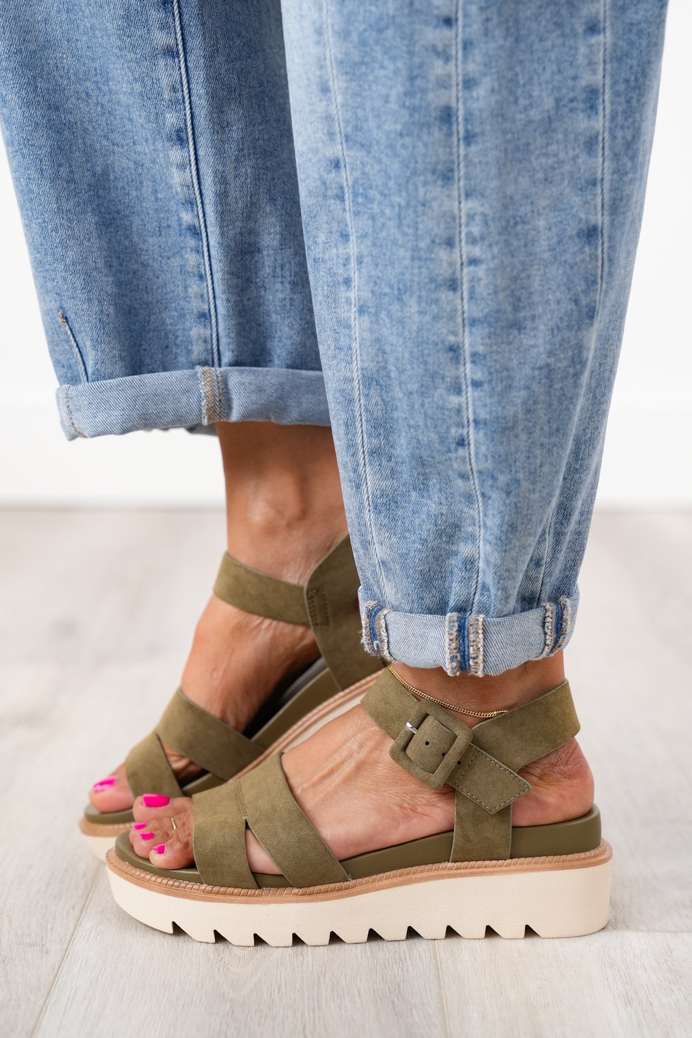 New Color! MIA Chunky Platform Sandals