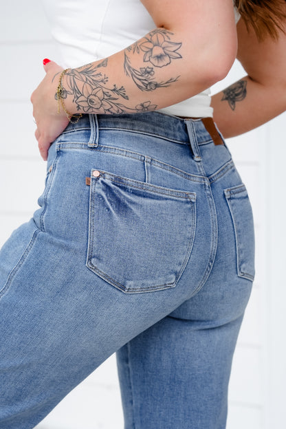 Judy Blue Mid Rise Medium Vintage Wash Tummy Control Straight Leg Jeans