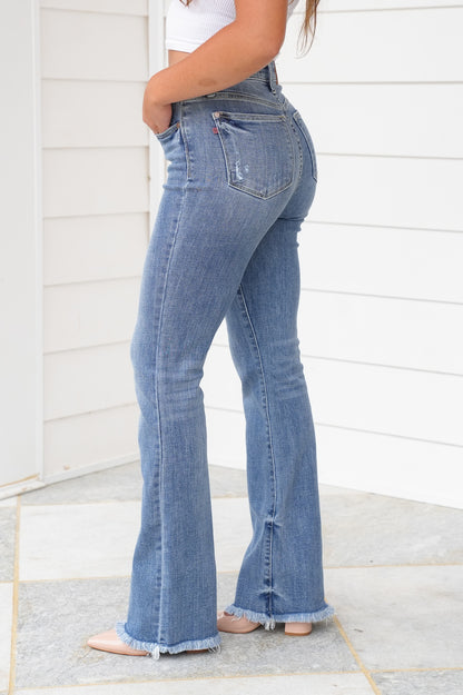 Judy Blue Sunday Stroll High Rise Medium Wash Fray Hem Bootcut Jeans