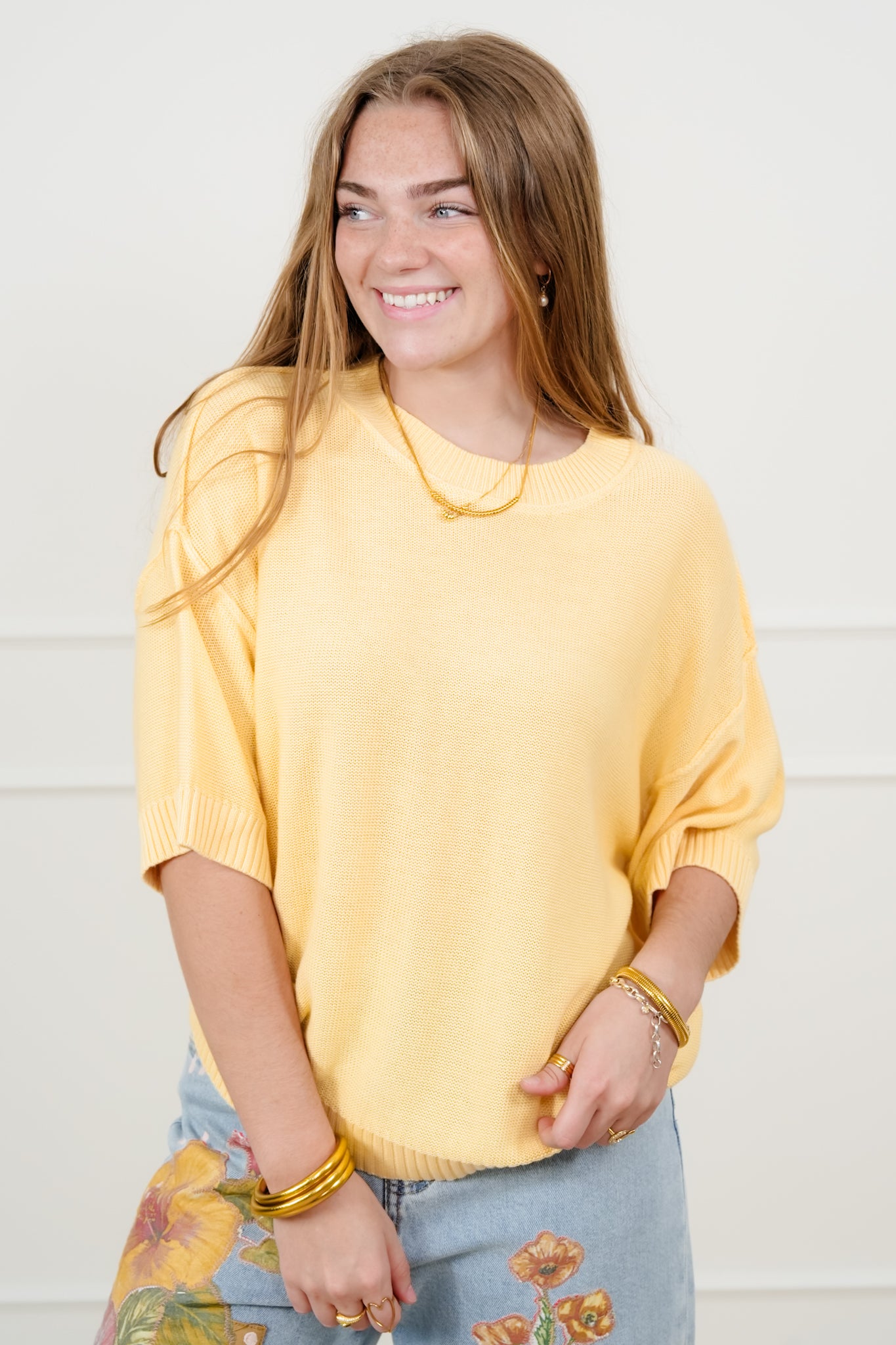 Textured Short Sleeve Round Neck Sweater Top