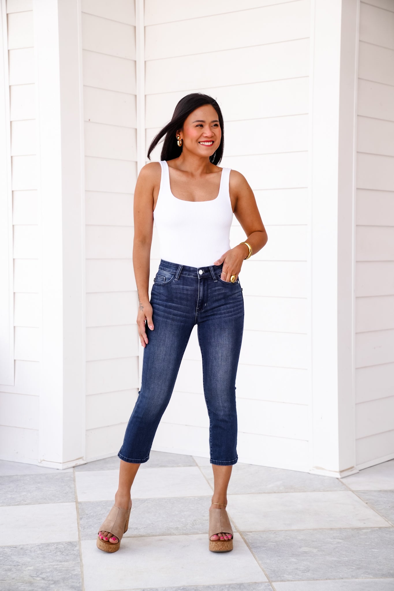 Judy Blue Mid Rise Dark Wash Capri With Side Slit