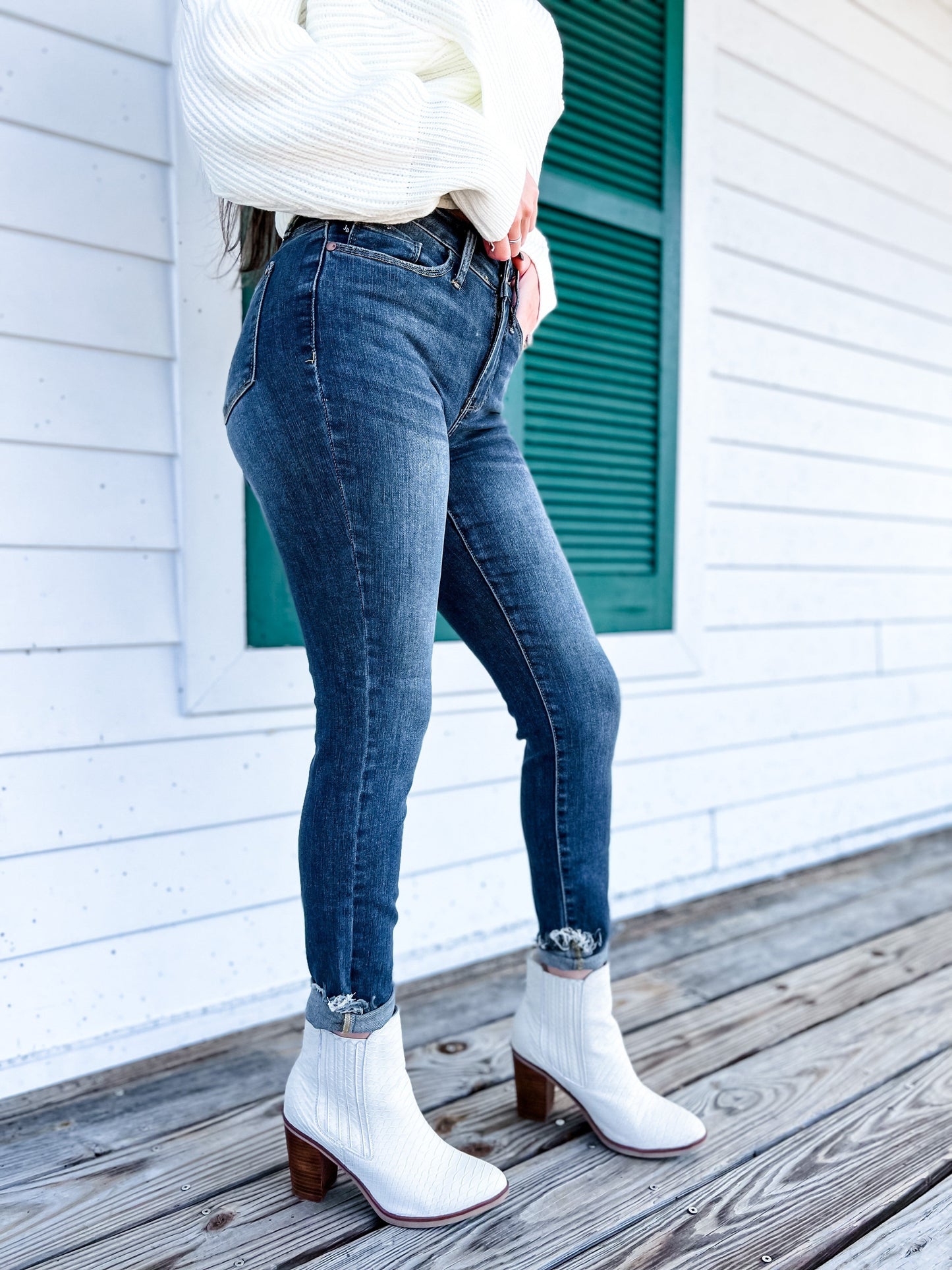 Judy Blue The Gamechanger Medium Wash Mid-Rise Shark Bite Skinnies