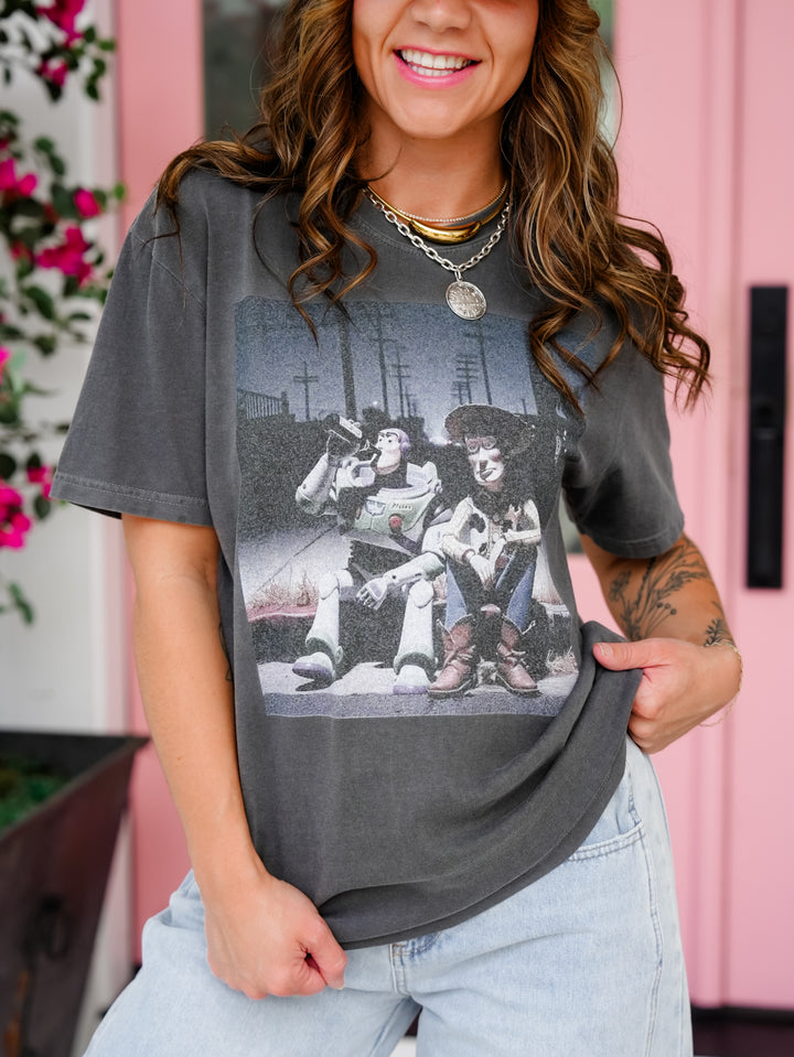 Plus/Reg Short Sleeve Andy and Friends Graphic Tee - Freckled Poppy