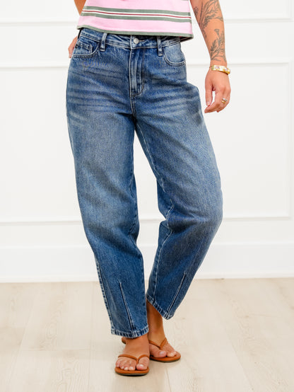 Judy Blue High Rise Medium Wash Rigid Magic Barrel Jeans With Darting