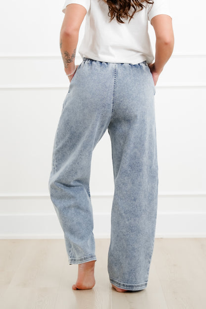 Risen Mid Rise Light Wash Elastic Waistband Barrel Jeans with Front Seam