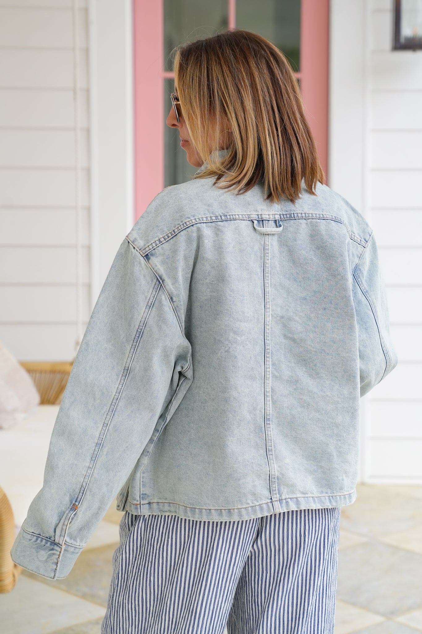 Veveret Light Wash Denim Long Sleeve Utility Jacket