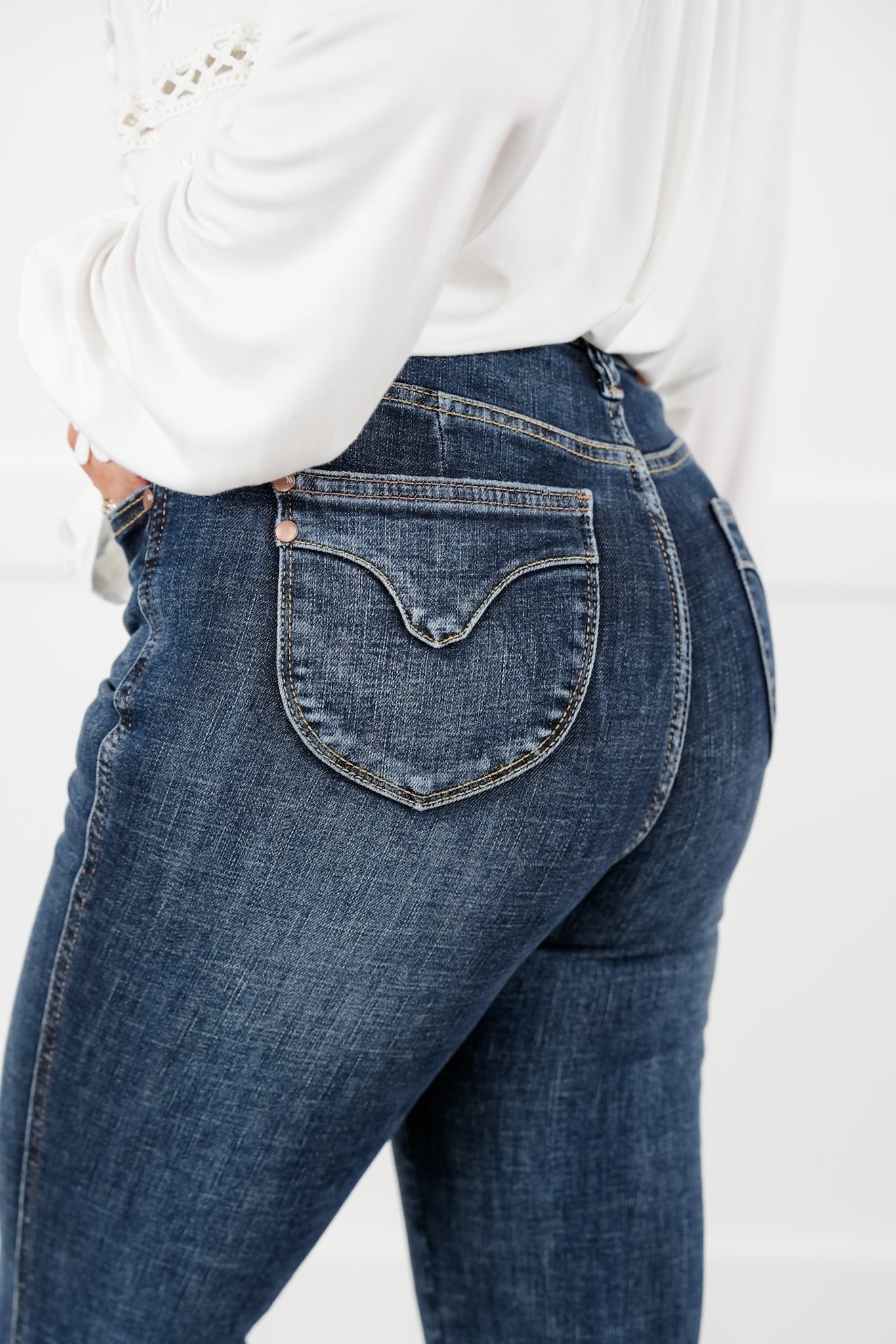 Restock! Judy Blue The Amelia Dark Wash Tummy Control Flare Jeans